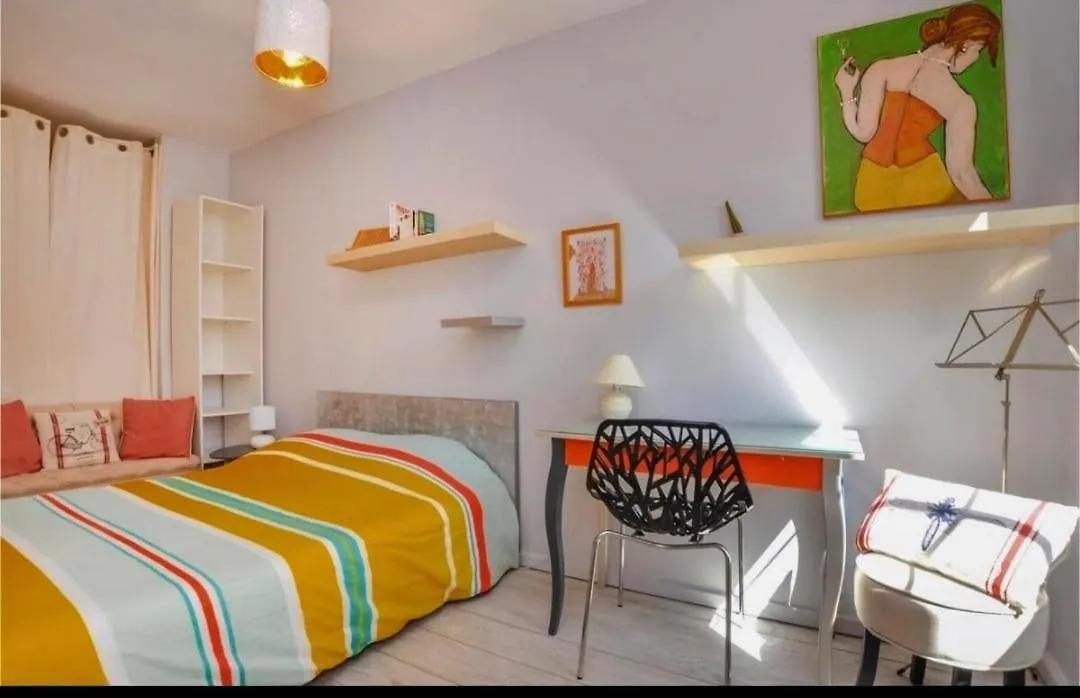 Beau F2 Au Coeur De Hyeres Apartment